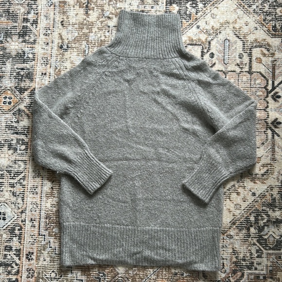 Cozy Babaton Sweater - Picture 2 of 2